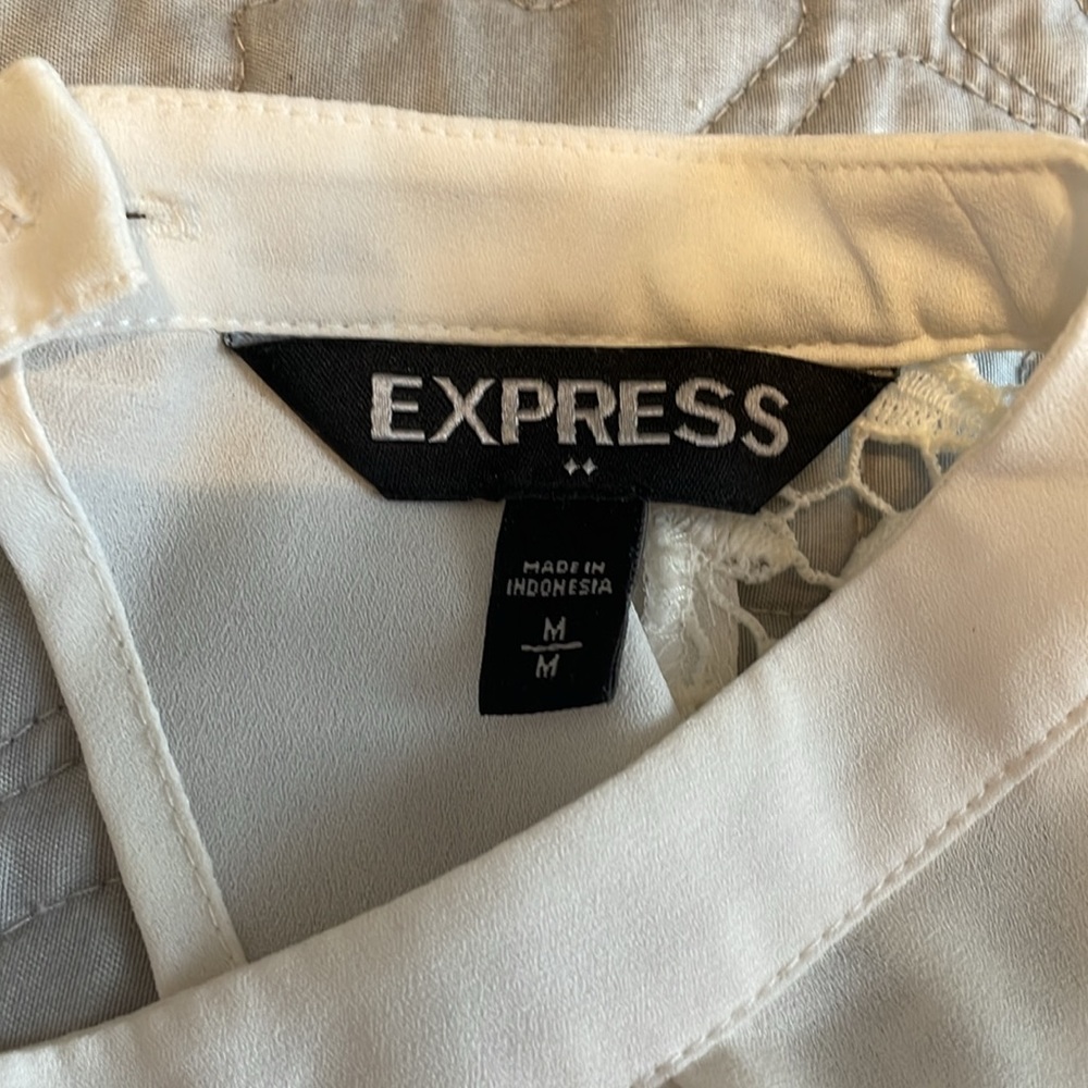 Express White Blouse - Picture 3 of 3